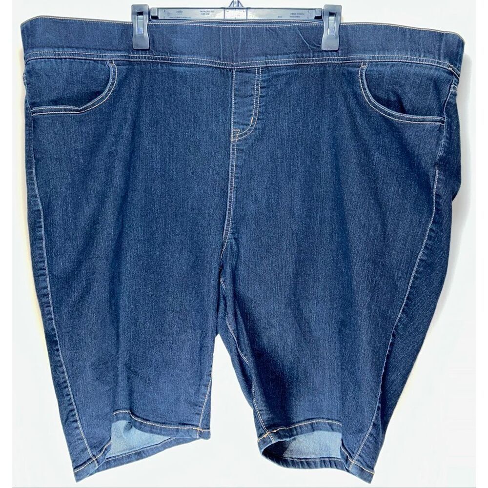Torrid denim Bermuda shorts size 5